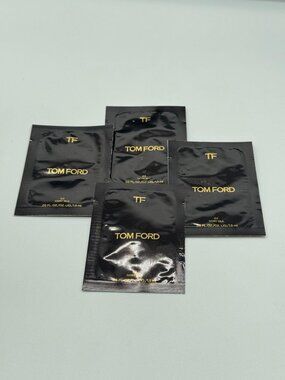 Tom Ford Traceless Soft Matte Foundation 0.05 OZ